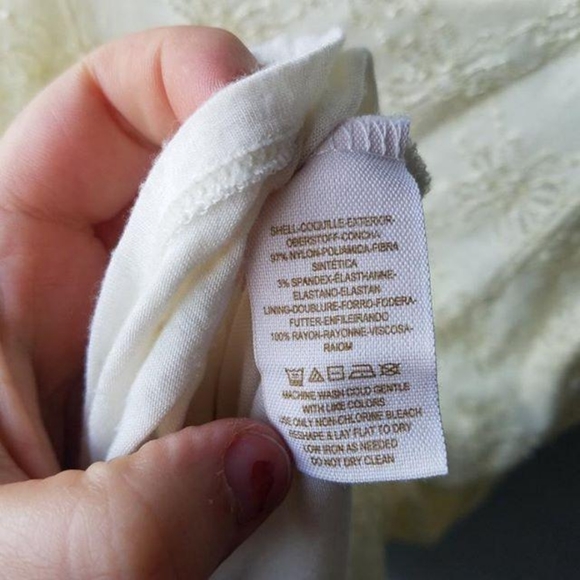 Free people off white/yellow lace dress small floral cut - Picture 4 of 6